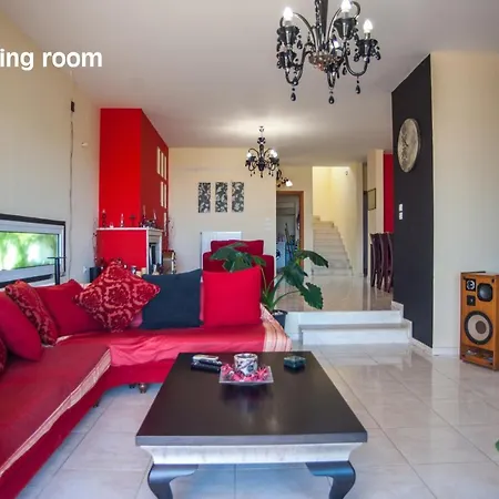 Вилла Helmata With Privecy *